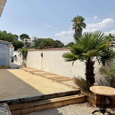 Villa Climatisee Avec Piscine, Jardin Et Parking - 8 Personnes, Proche - Fr-1-607-182 Agde